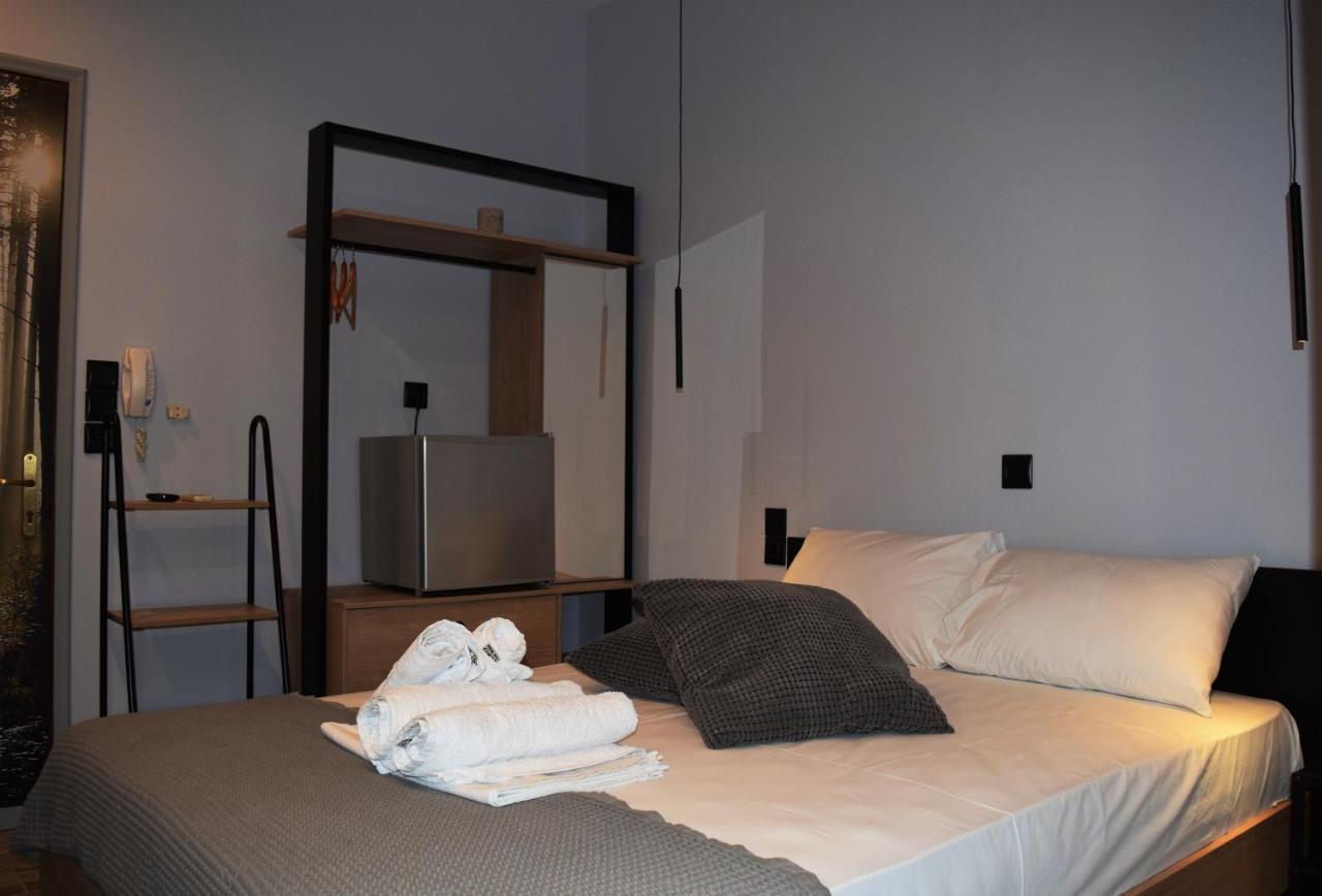 Oihalia'S Petit Double Room Avlonarion Exterior foto